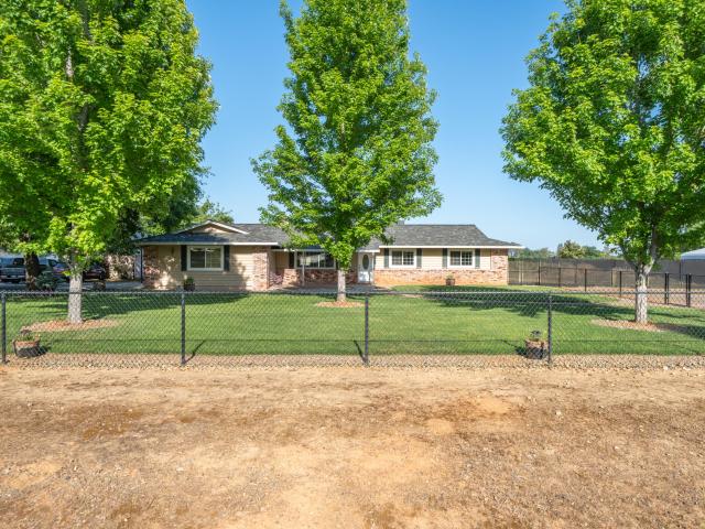 House for sale in Shasta, California