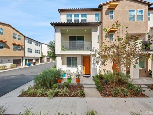 Condo for sale in Covina, Los Angeles County