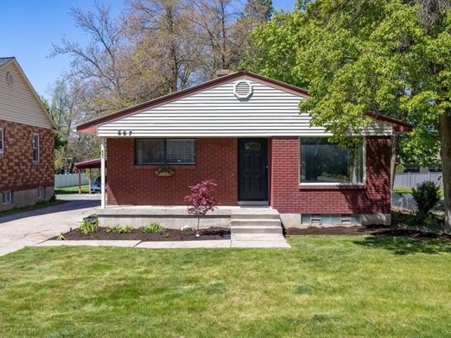 House for sale in Cache, Utah