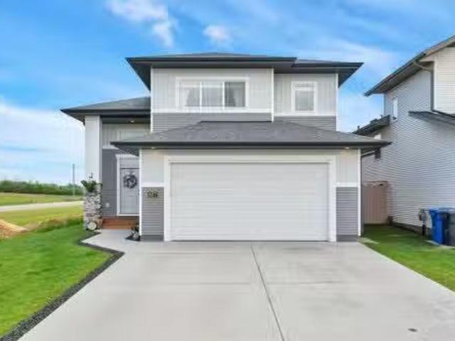 House for sale in Penhold, Alberta