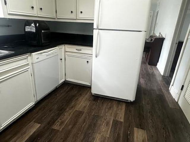 House for sale in Forest, Scott County