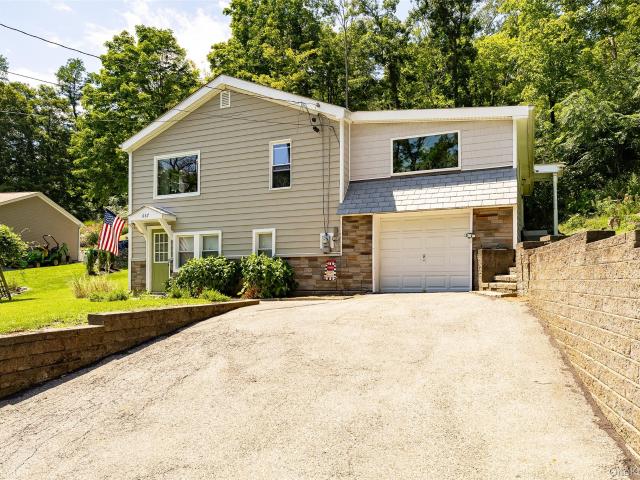 House for sale in Pleasant Valley, New York