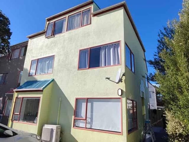 House for rent in Otakou