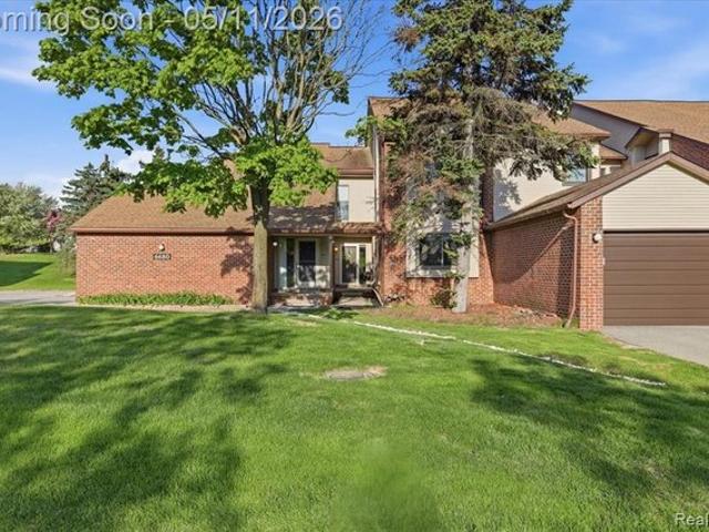 Condo for sale in West Bloomfield, Michigan