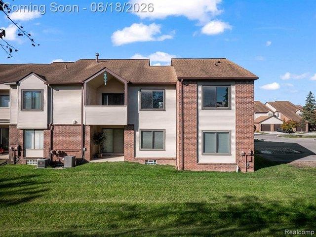 Condo for sale in West Bloomfield, Michigan