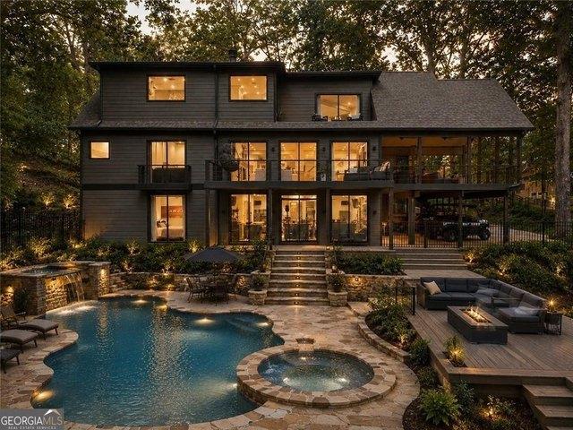 House for sale in Flowery Branch, Georgia