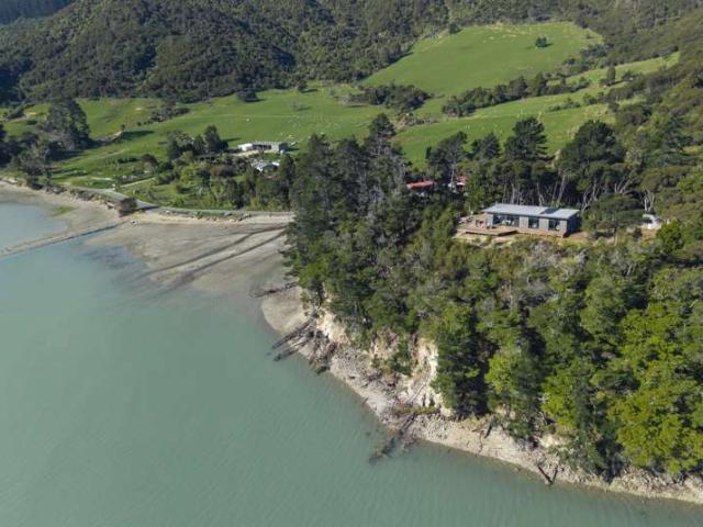 House for sale in Marlborough