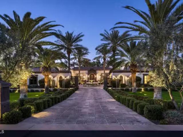 House for sale in Paradise Valley