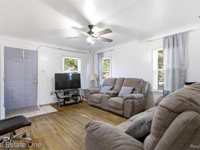 House for sale in Dearborn Heights, Michigan