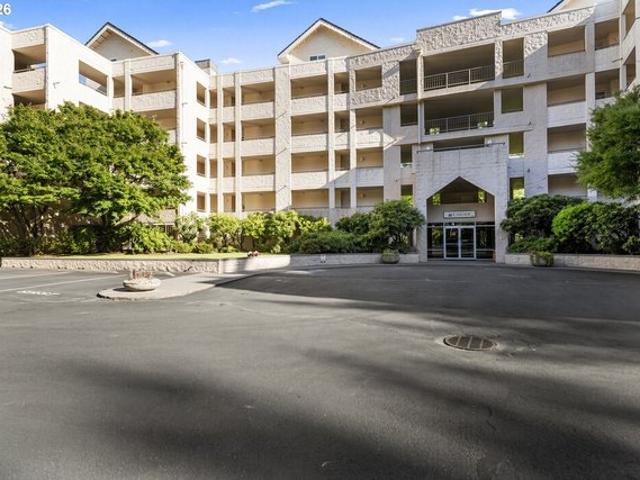 Condo for sale in Oregonia
