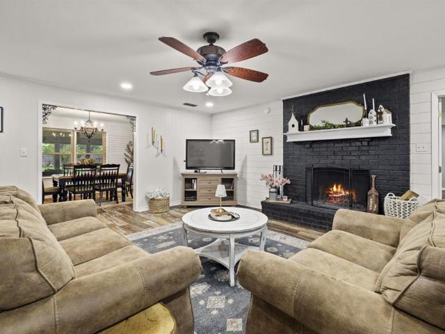 House for sale in Mineola, Wood County