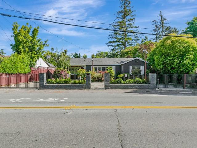 House for sale in Campbell