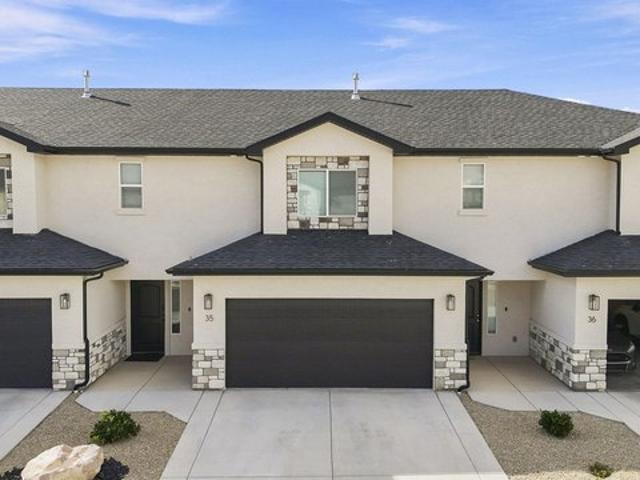 Townhouse for sale in Iron, Utah