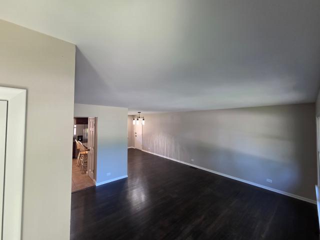 House for sale in Mchenry, Illinois