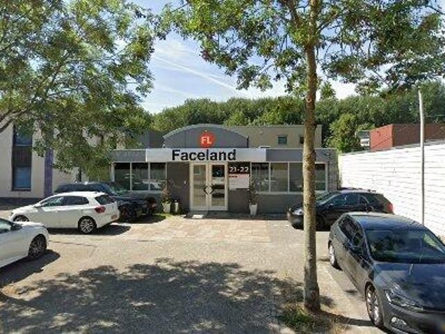 Bedrijfspand te koop in Staatsliedenwijk, Almere-haven