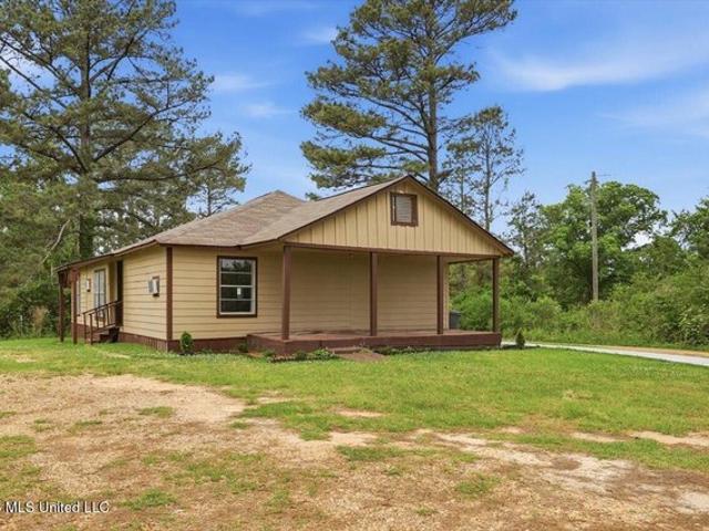 House for sale in Mendenhall, Mississippi