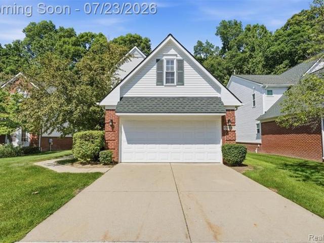 Condo for sale in Wixom, Michigan
