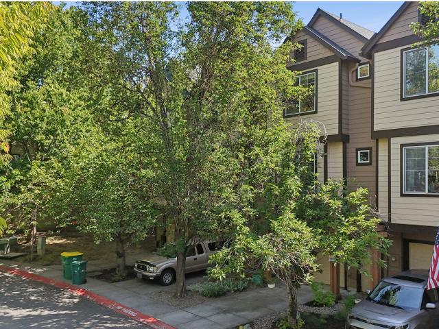 Townhouse for sale in Oregonia