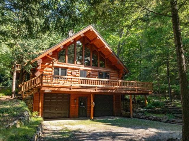 House for sale in Egg Harbor, Wisconsin