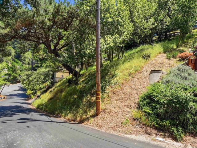 Land for sale in Oakland, California