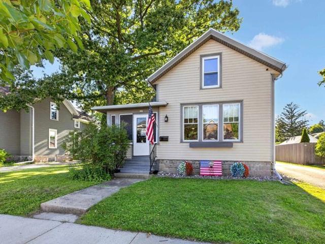 House for sale in Oshkosh, Wisconsin