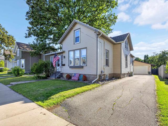 House for sale in Oshkosh, Wisconsin