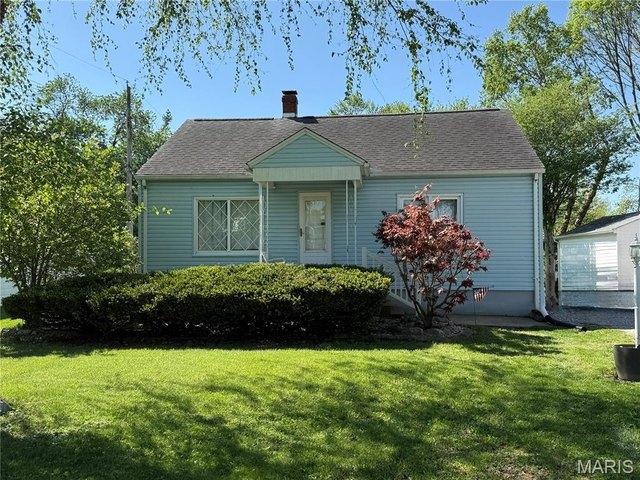 House for sale in Cottage Hills, Illinois