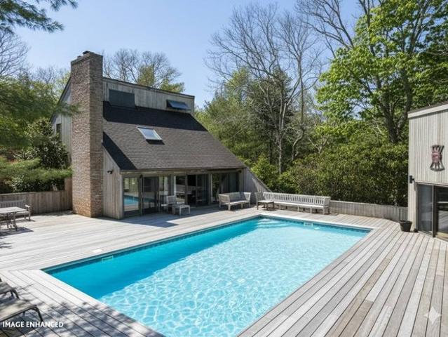 House for sale in Wainscott, New York