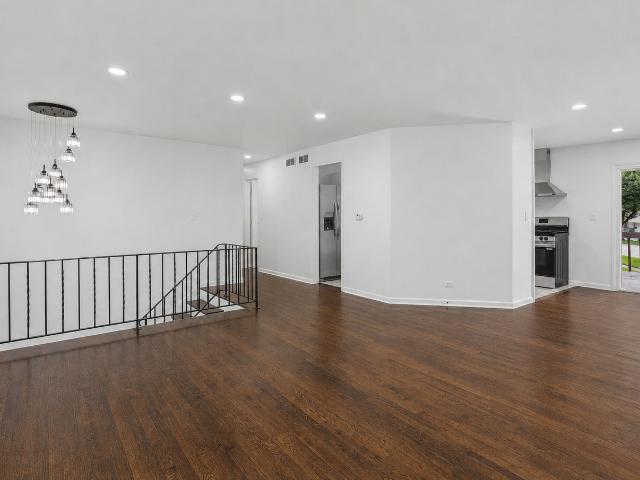 House for sale in Buffalo Grove, Illinois