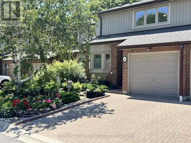 Townhouse for sale in Mississauga, Ontario