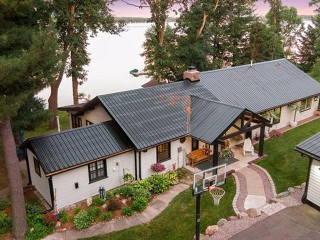 House for sale in Saint Croix, Wisconsin