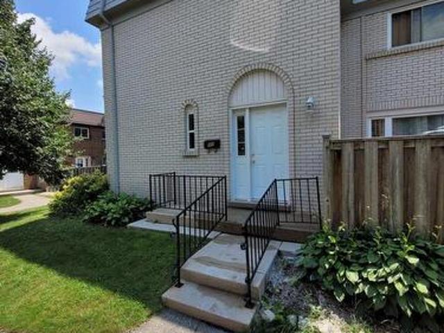Townhouse for rent in Arva, Ontario