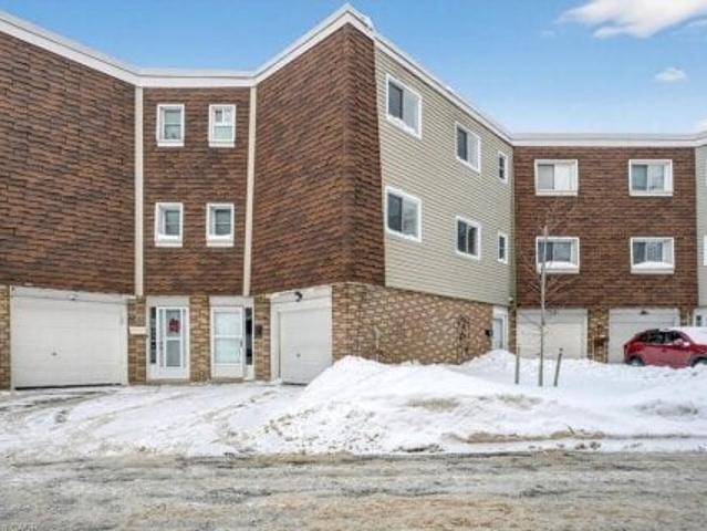 Townhouse for sale in Kitchener, Ontario