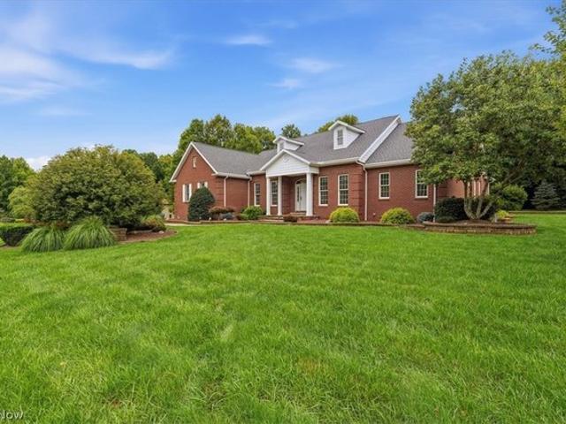 House for sale in Williamstown, West Virginia