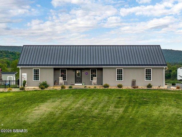 House for sale in New Columbia, Pennsylvania