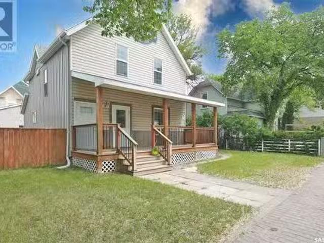 House for sale in Moose Jaw, Saskatchewan