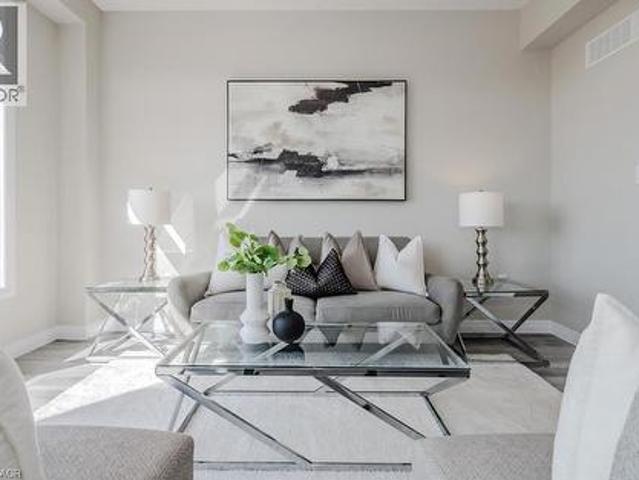 Townhouse for sale in North Dumfries, Ontario