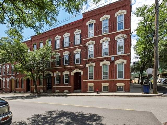 Condo for sale in Chelsea, Massachusetts