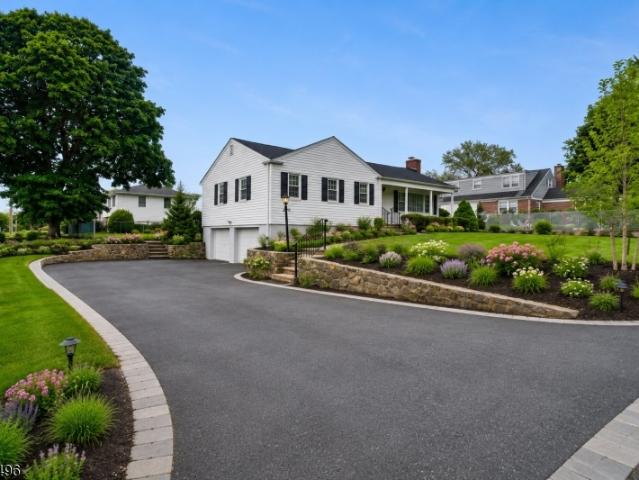 House for sale in Berkeley Heights, New Jersey