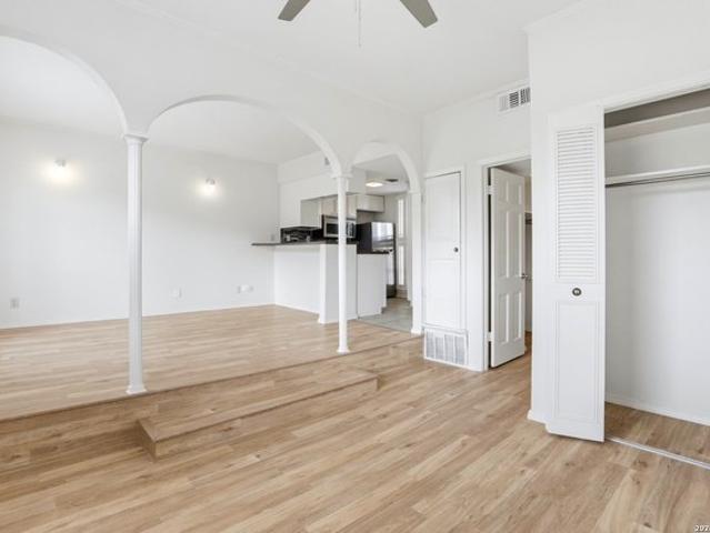 Condo for sale in Leesville, Texas