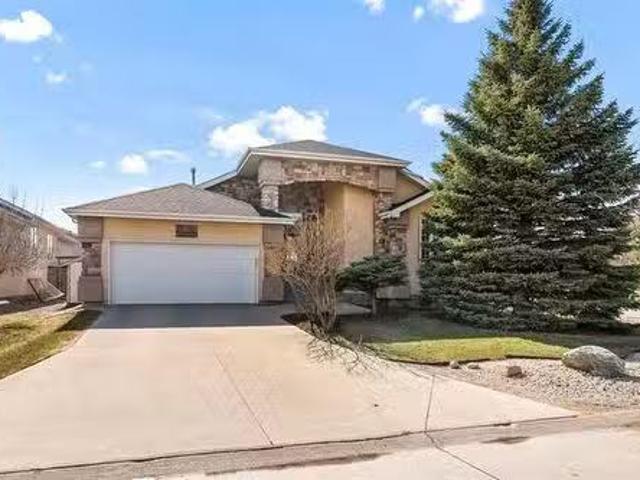 House for sale in East St. Paul, Manitoba
