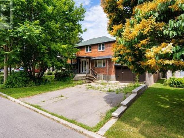 House for sale in Willowdale, Toronto