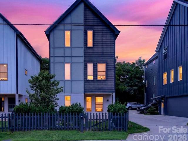 Townhouse for sale in Asheville, North Carolina