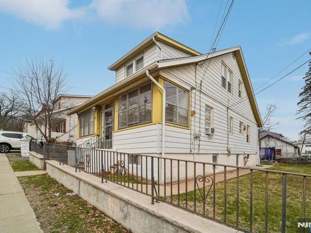 House for sale in Passaic, New Jersey