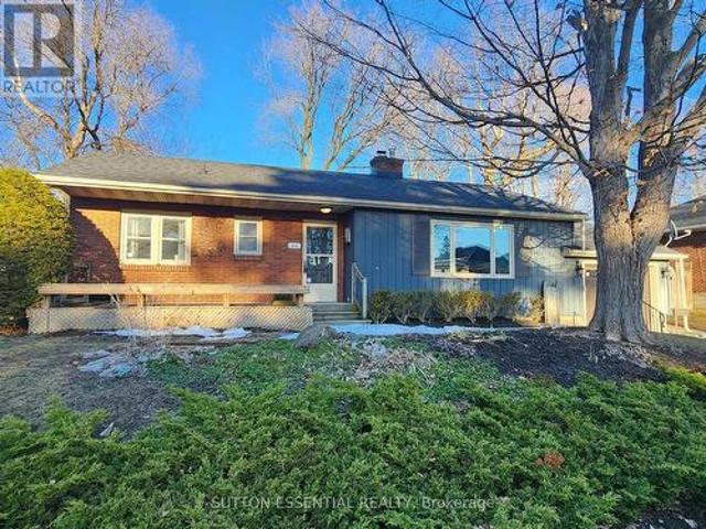 House for sale in Brockville, Ontario
