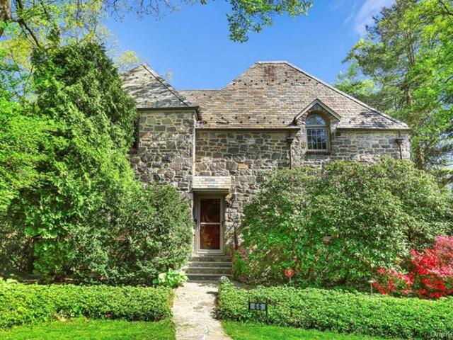 House for sale in Hartsdale, New York