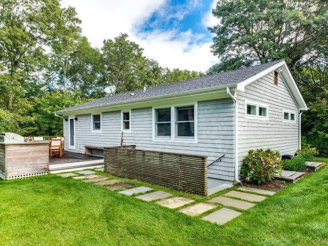 House for sale in Springs, Town of East Hampton