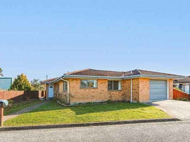House for sale in Fairdown, West Coast