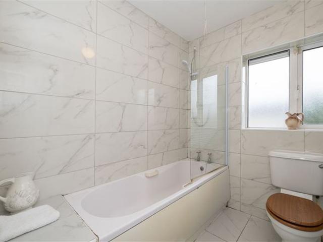 Detached House for sale in Carrigaline, County Cork