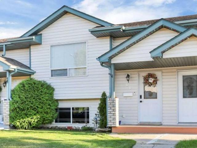 House for sale in Alberta